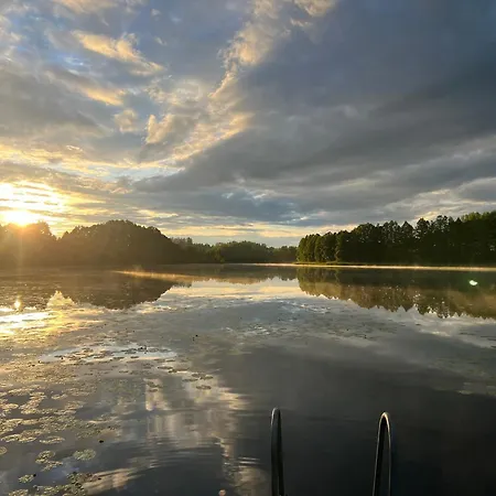 Lakeside With Saunas, Hot-tub Options Domek alpejski