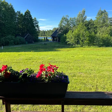 Lakeside With Saunas, Hot-tub Options Domek alpejski *